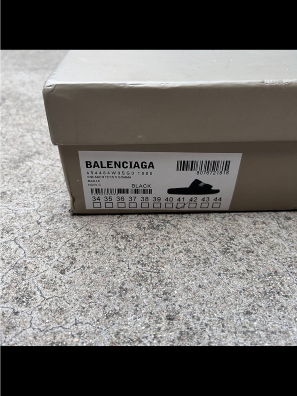 Balenciaga Black Sherpa Logo Slide Sandals - Picture 5 of 6